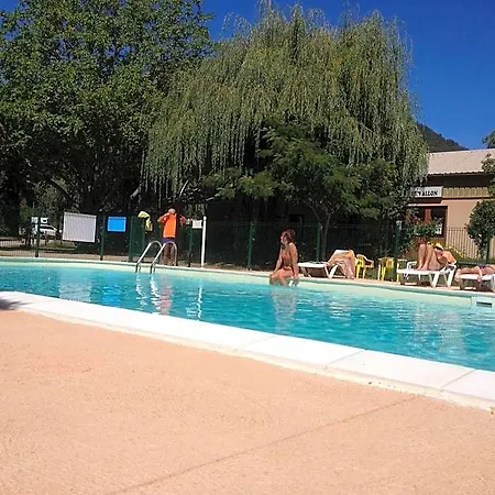 Le Vallon 호텔 2*